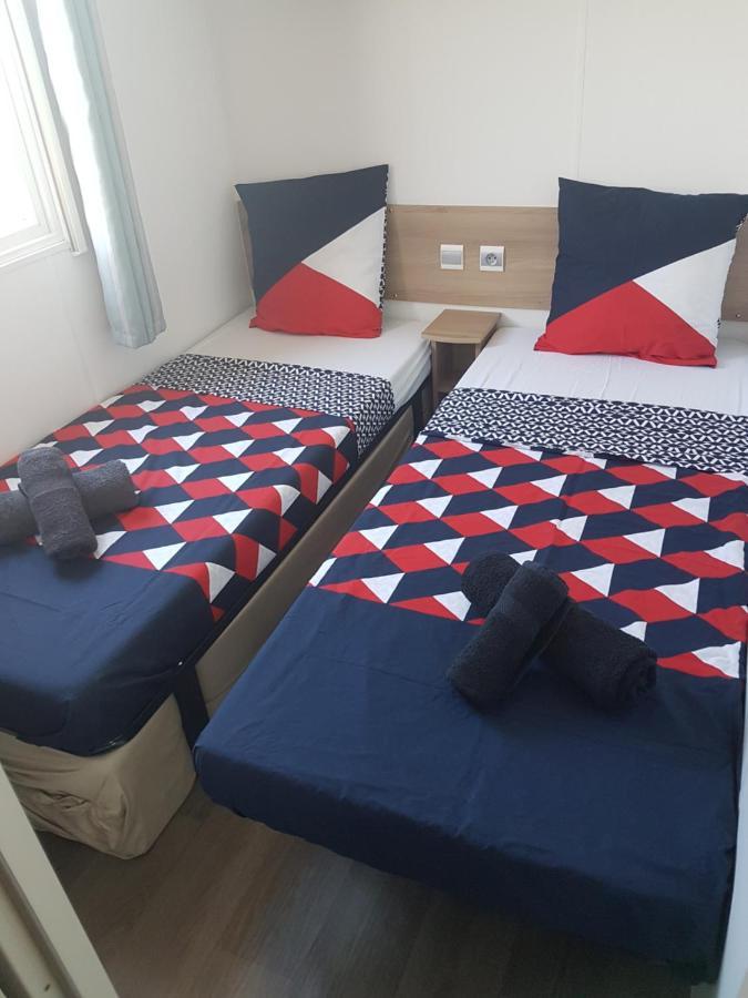 Campeggio Confort, Climatisation,linge De Lit Et De Toilette, Coffre Fort, Ventilations Au Plafond Et Wifi Possible Fréjus