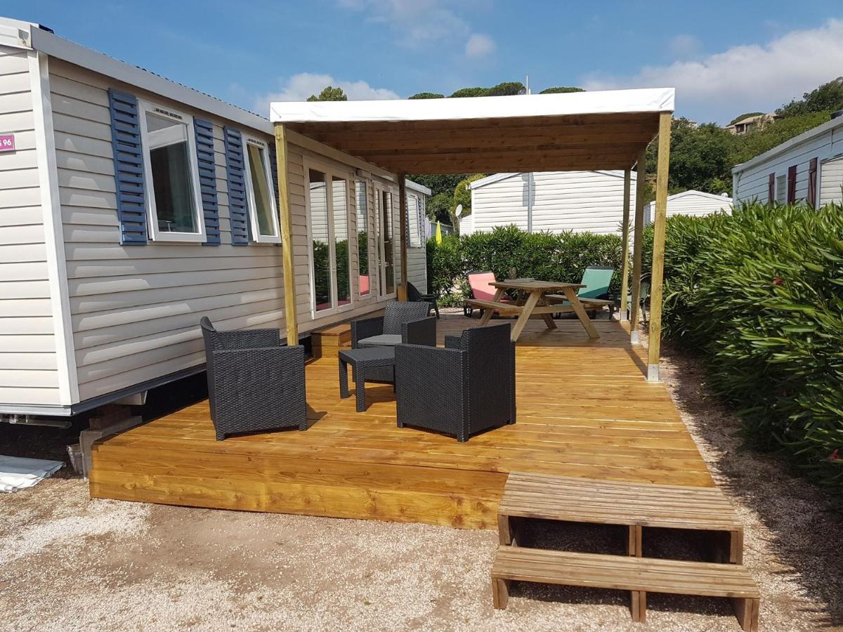 Camping Confort, Climatisation,linge De Lit Et De Toilette, Coffre Fort, Ventilations Au Plafond Et Wifi Possible