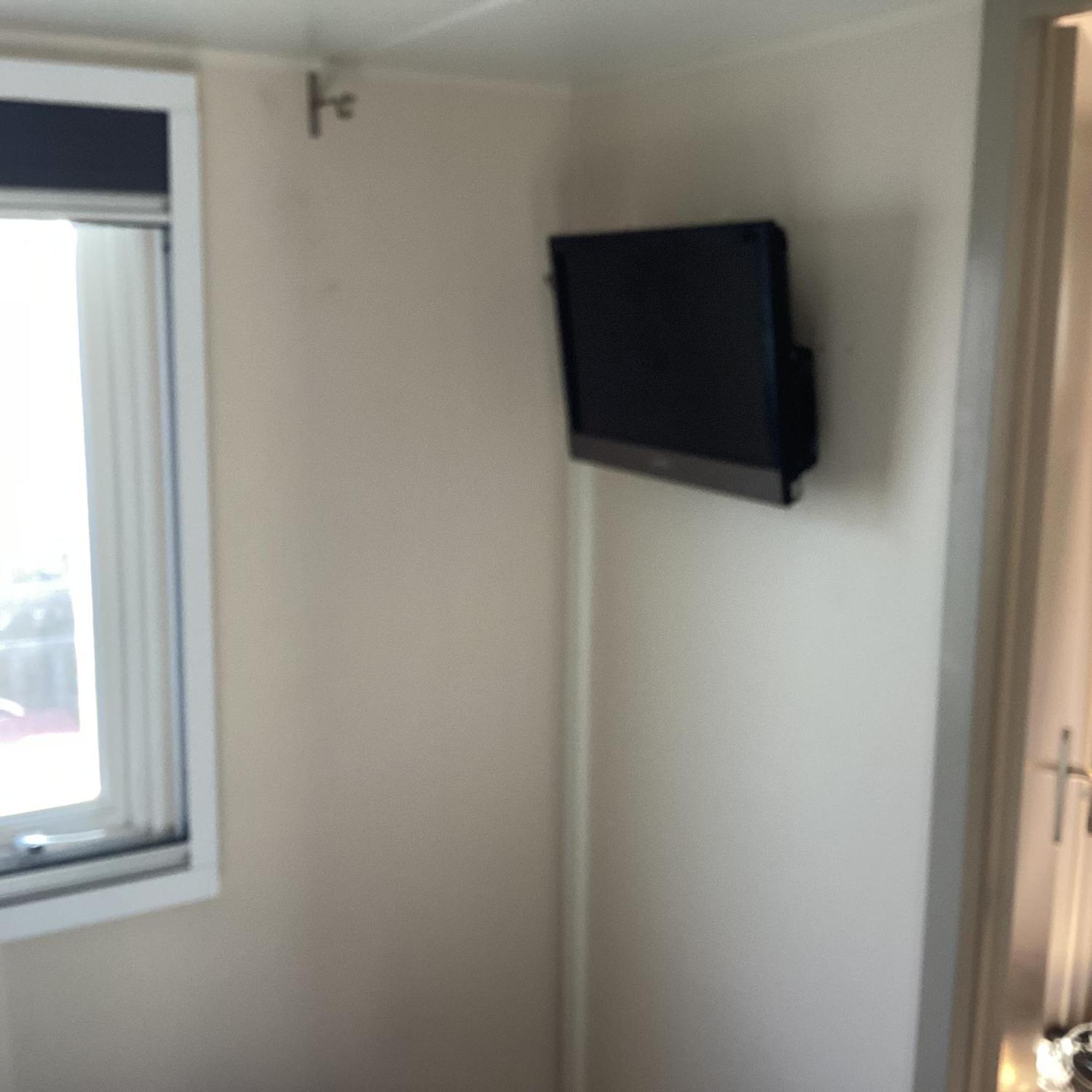 Confort, Climatisation,linge De Lit Et De Toilette, Coffre Fort, Ventilations Au Plafond Et Wifi Possible Camping *