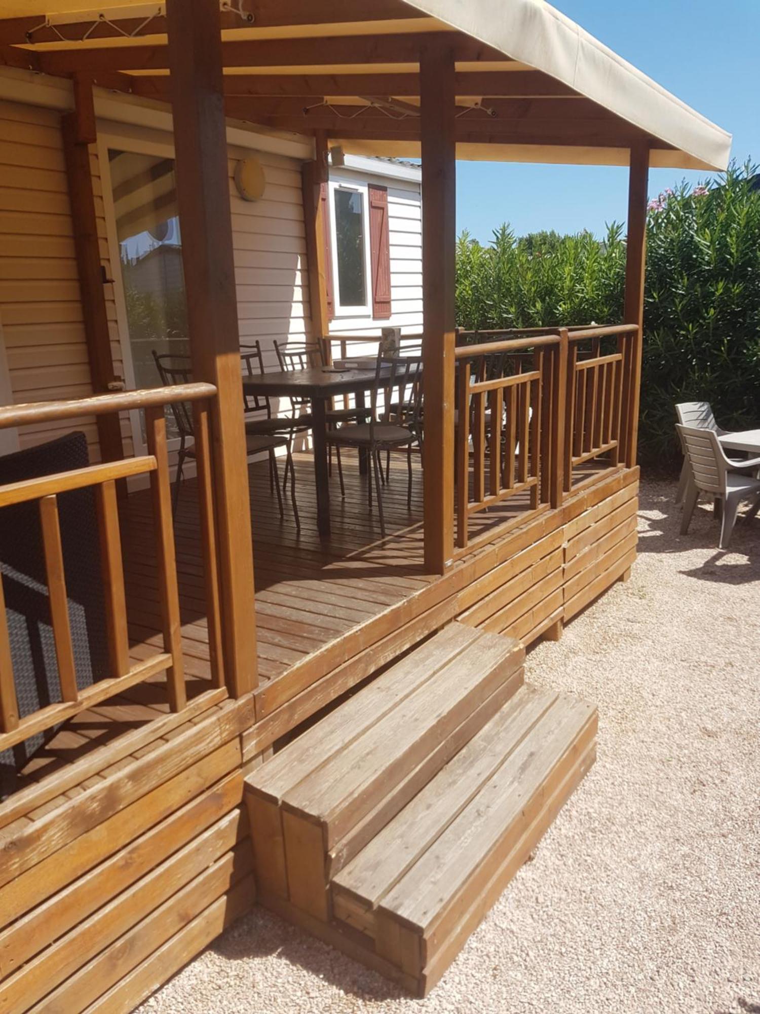 Frejus Tout Confort, Climatisation,Plus Ventilation Toutes Les Chambres, Linge De Lit Et De Toilette , Coffre Fort, Lave Vaisselle Machine A Laver Grande Terrasse Couverte Velos Et Wifi Possible Campingplatz *